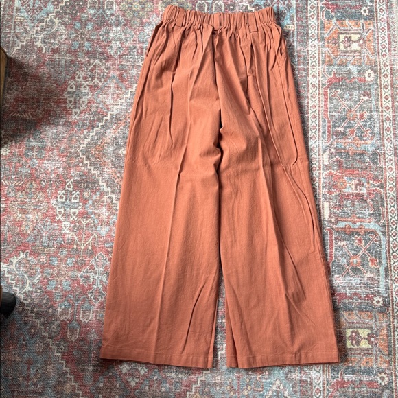 Halara Pants - Picture 3 of 3